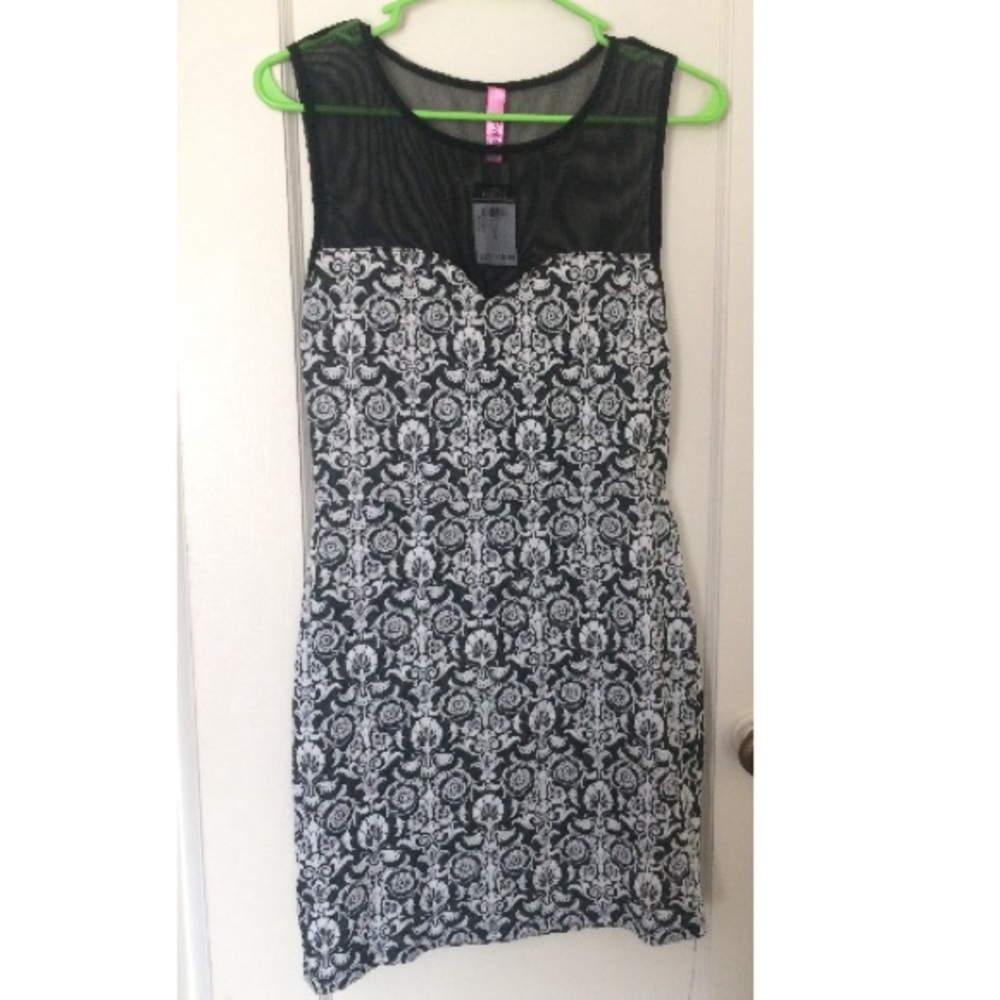 Print bodycon dress